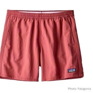 Patagonia Women’s 5” Baggies Shorts Red Medium